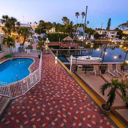 Bay Palms Waterfront Resort - Hotel And Marina St. Pete Beach Exterior foto