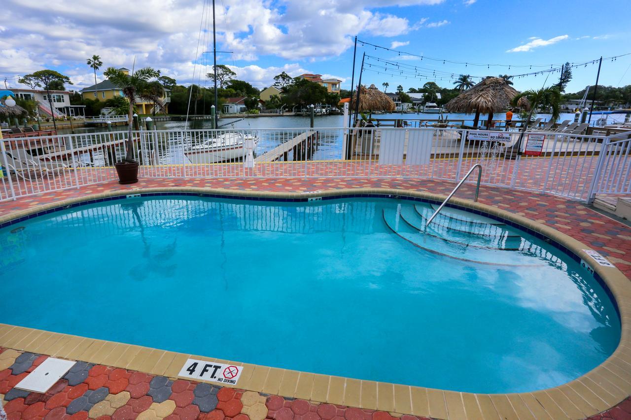 Bay Palms Waterfront Resort - Hotel And Marina St. Pete Beach Exterior foto