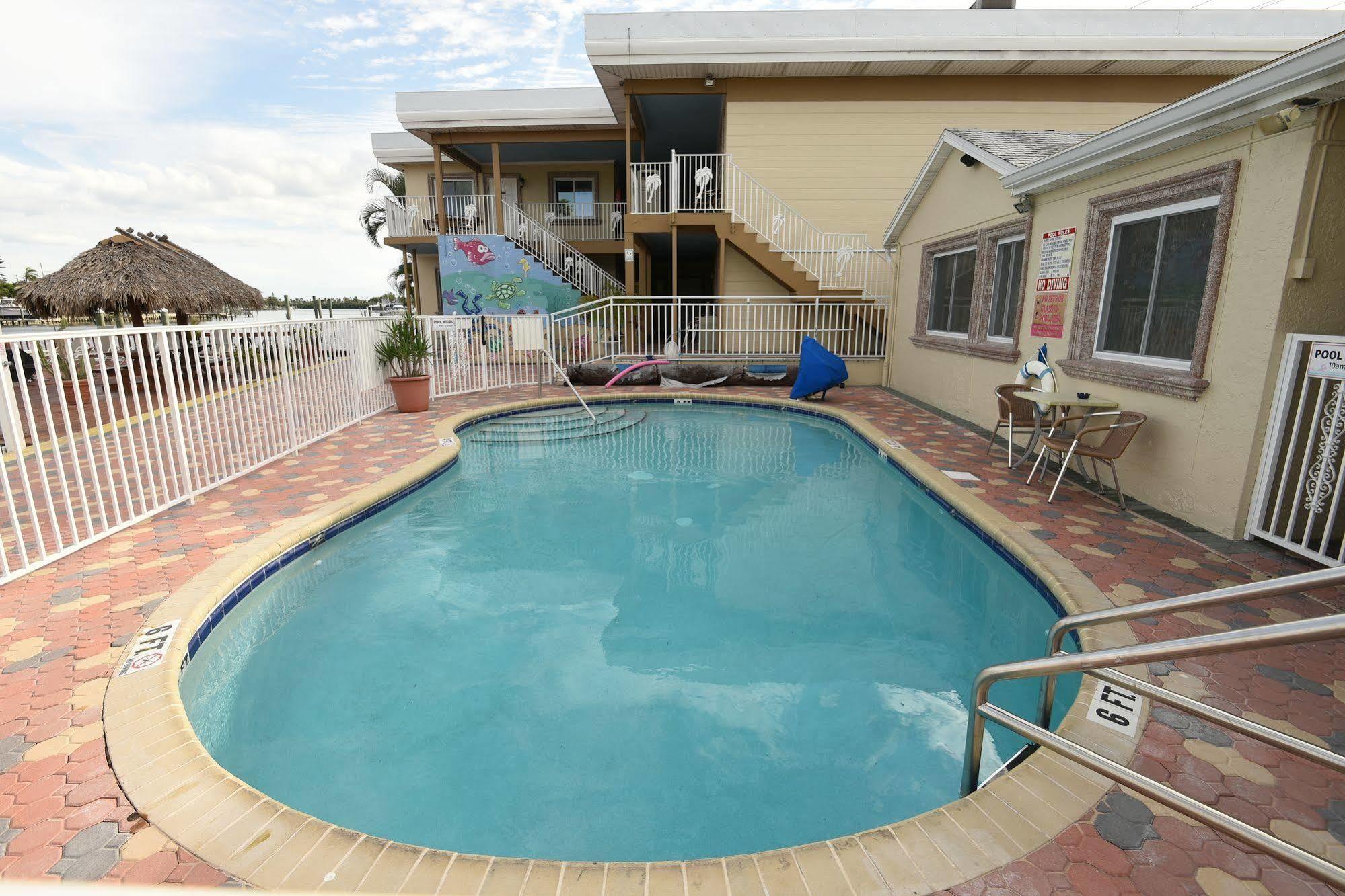 Bay Palms Waterfront Resort - Hotel And Marina St. Pete Beach Exterior foto